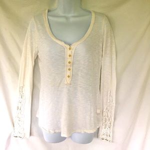 Mudd Boho Macrame Sleeve Top
